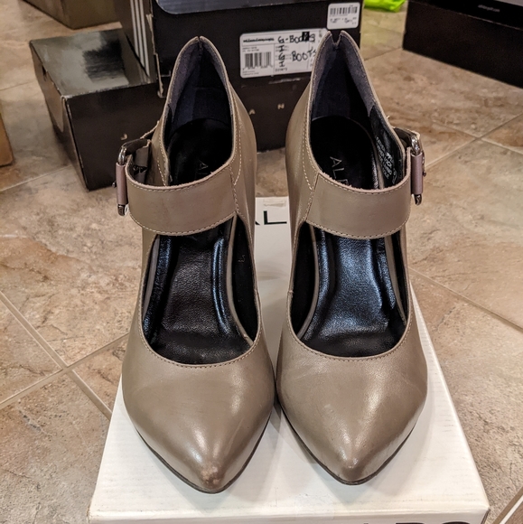 Stunning vintage Aldo leather heels women size 7 - Picture 5 of 6